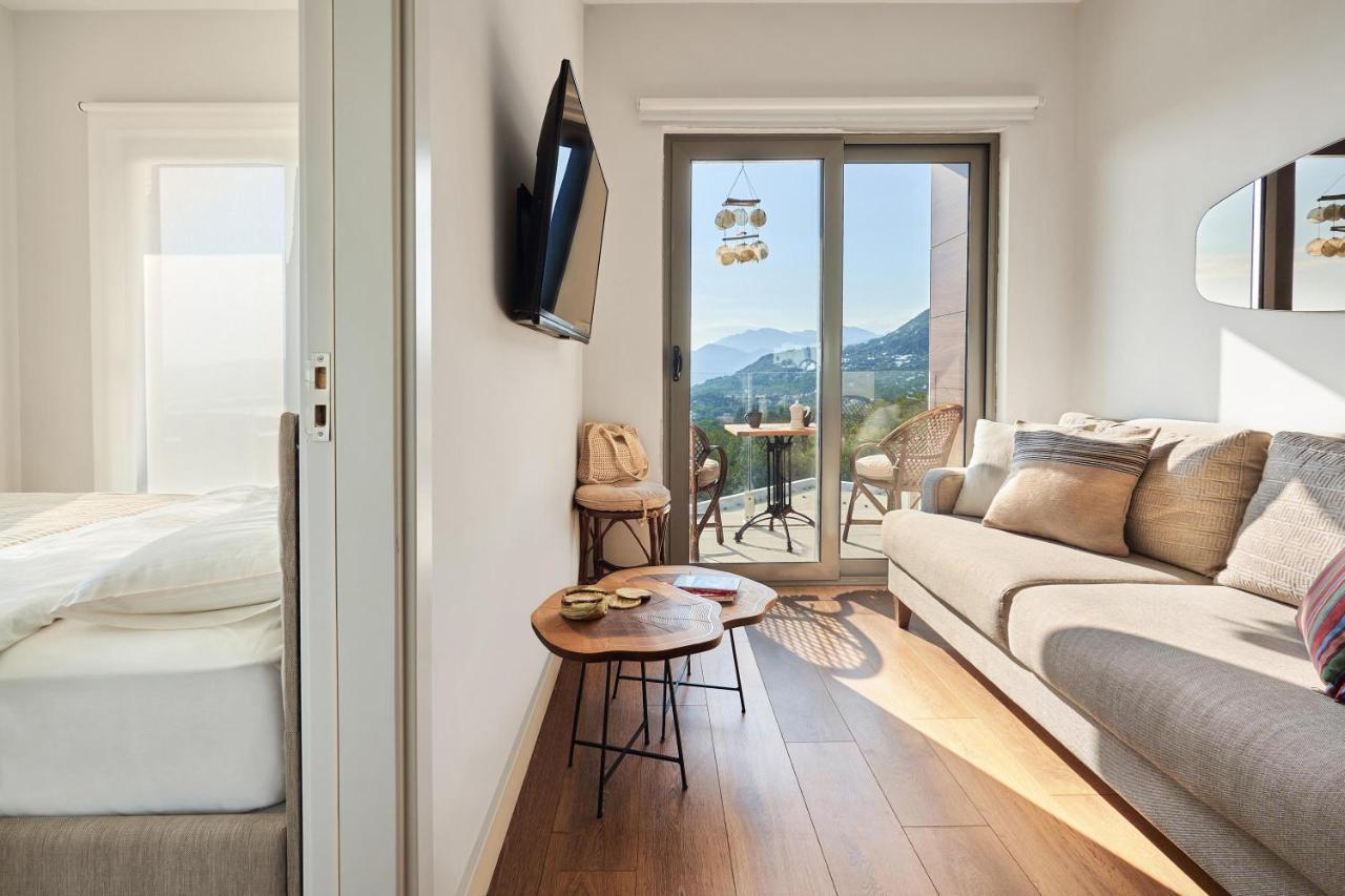 Casa Montenegro Residence ティヴァト エクステリア 写真