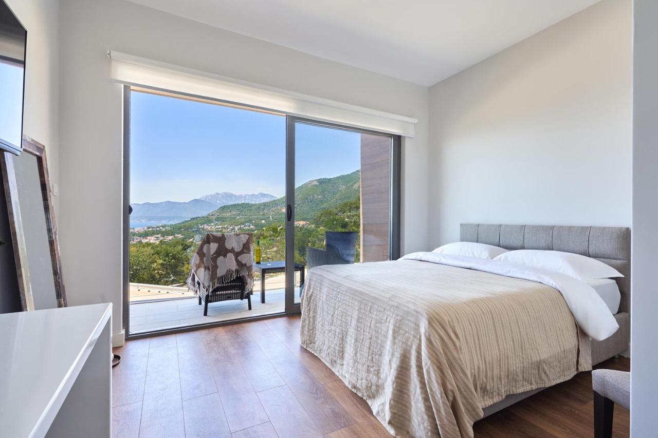 Casa Montenegro Residence ティヴァト エクステリア 写真