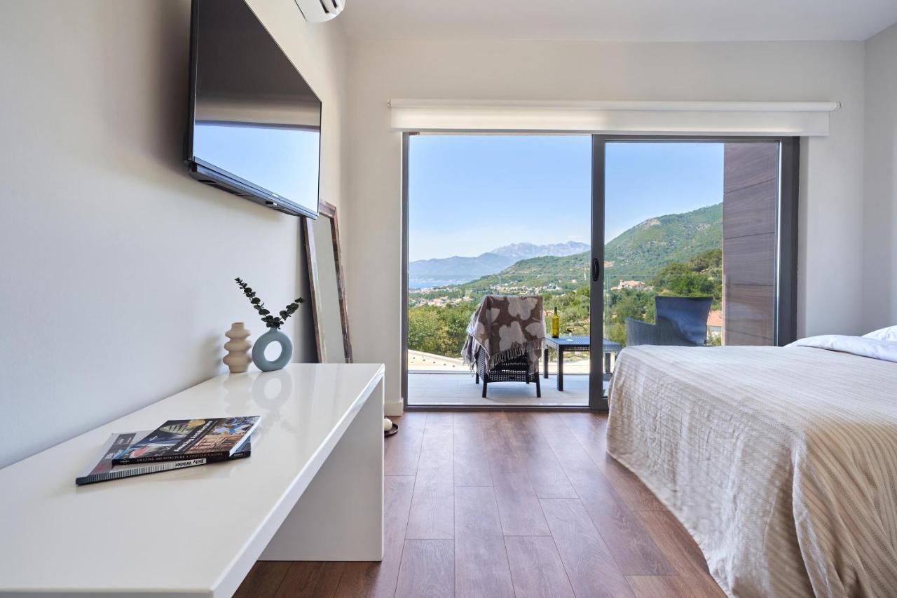 Casa Montenegro Residence ティヴァト エクステリア 写真