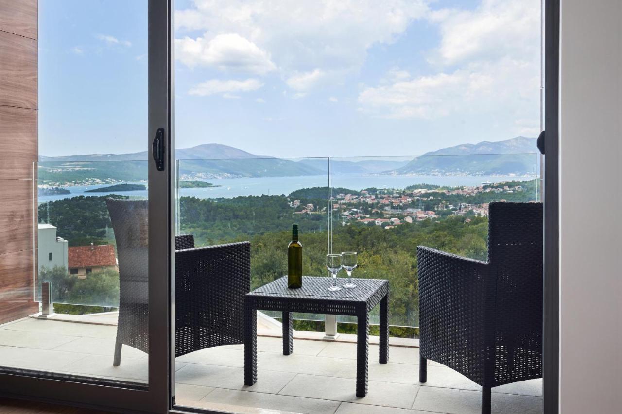 Casa Montenegro Residence ティヴァト エクステリア 写真